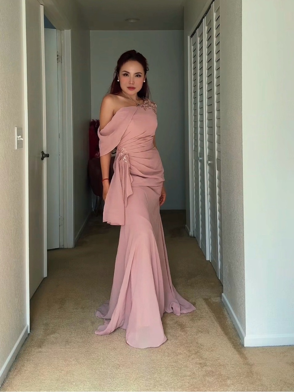 New with Tag Elegant One-Shoulder Pink Evening Gown